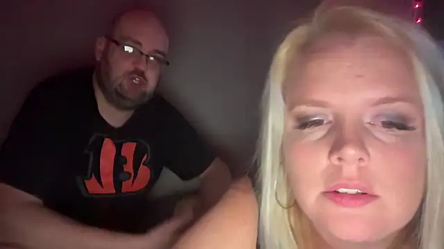 Snapshot of Girthdaddy9 chatting on June 28, 2026, 4:08 am Girthdaddy9 online show from June 28, 2026, 4:08 am