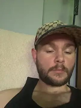 Ronnie153 online show from July 26, 2026, 4:41 am