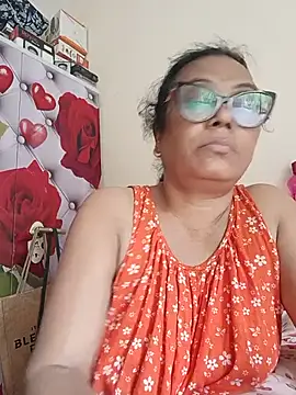 chatterjeesayani567 online show from June 24, 2026, 5:50 am
