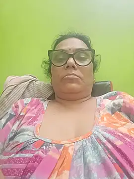 chatterjeesayani567 online show from July 1, 2026, 7:47 pm