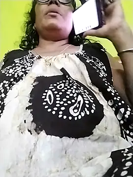 chatterjeesayani567 online show from July 20, 2026, 9:49 am