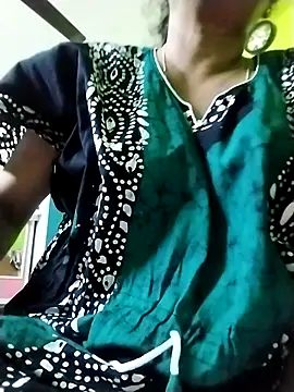 chatterjeesayani567 online show from July 15, 2026, 6:37 pm