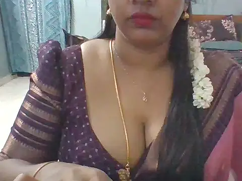 Tamil hot Meenu online show from July 21, 2026, 5:25 pm