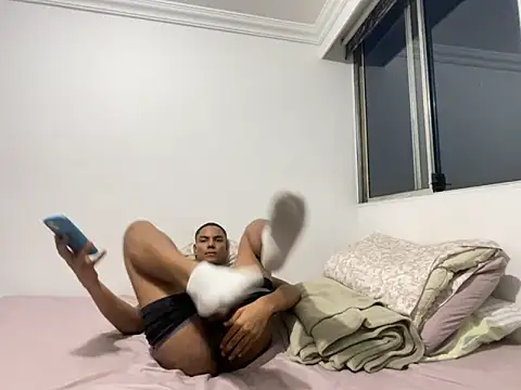 jhanchocolatboy online show from June 20, 2026, 11:43 pm