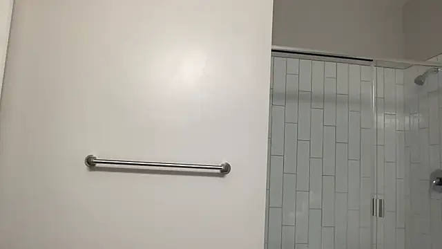 maddiliz online show from October 20, 2025, 1:07 am