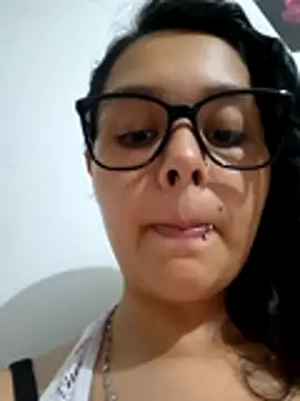 Snapshot of Miss_kittyX chatting on June 10, 2026, 9:49 pm Miss kittyX online show from June 10, 2026, 9:49 pm