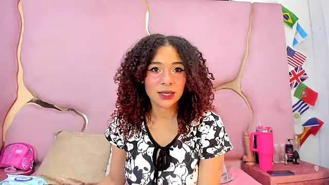 MiaCarterSS online show from July 25, 2026, 5:04 am