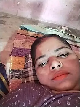 Snapshot of HOpooja356l chatting on June 12, 2026, 6:00 am HOpooja356l online show from June 12, 2026, 6:00 am