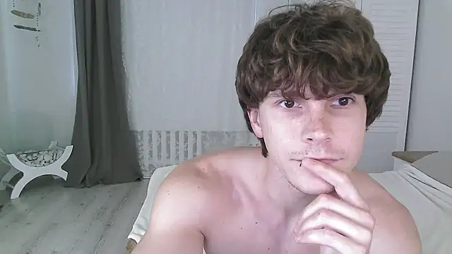 Eric Crush online show from July 15, 2026, 12:45 pm