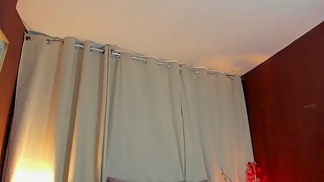 sensual fer online show from June 26, 2026, 12:33 pm