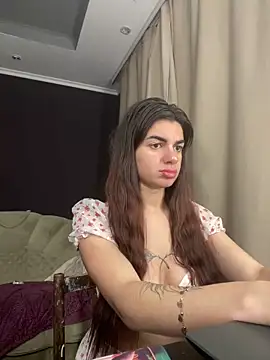 Velvet Alice online show from June 8, 2026, 7:36 pm