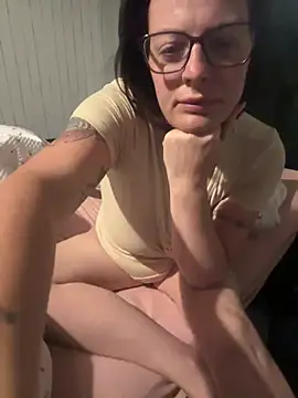 inkgirl222 online show from June 21, 2026, 8:58 pm