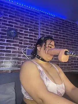 emma bdsm  online show from June 4, 2026, 5:12 am