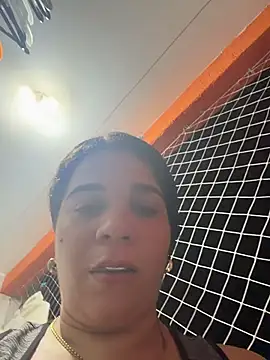 Snapshot of Siri_Luxx chatting on July 16, 2026, 1:35 am Siri Luxx online show from July 16, 2026, 1:35 am