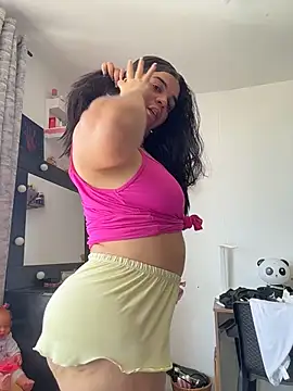Snapshot of Siri_Luxx chatting on June 24, 2026, 4:05 pm Siri Luxx online show from June 24, 2026, 4:05 pm