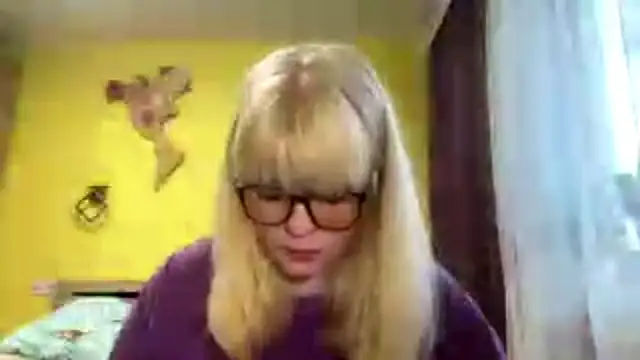 LeslyKelly online show from June 4, 2026, 4:11 pm