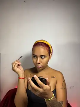 PrettyKittyAGT online show from June 9, 2026, 5:25 pm