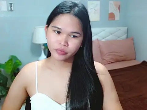 AlianaFord online show from June 22, 2026, 2:50 am
