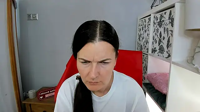 NadiaXlove online show from July 17, 2026, 3:20 pm