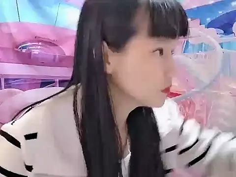 Snapshot of Xixi-4520 chatting on June 12, 2026, 1:14 am Xixi-4520 online show from June 12, 2026, 1:14 am
