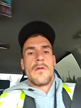 kraaaaaw780 online show from June 3, 2026, 1:34 pm
