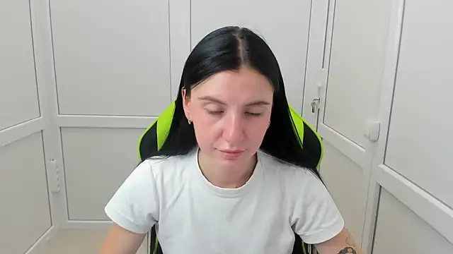 Snapshot of PatteMeoww chatting on July 17, 2026, 12:46 pm PatteMeoww online show from July 17, 2026, 12:46 pm