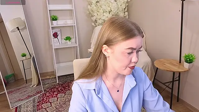 Lina deels online show from June 4, 2026, 6:56 pm
