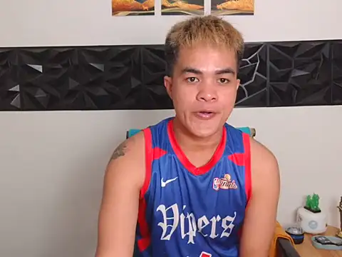 Snapshot of yourmikexxx chatting on July 26, 2026, 12:12 pm yourmikexxx online show from July 26, 2026, 12:12 pm