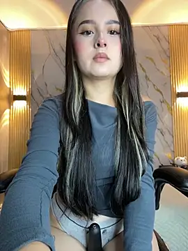 Snapshot of Tinakitten chatting on June 16, 2026, 11:32 am Tinakitten online show from June 16, 2026, 11:32 am