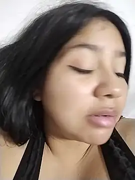 Amber Herrera online show from July 1, 2026, 1:06 am