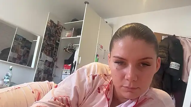 Melissamayy online show from August 7, 2026, 12:11 pm