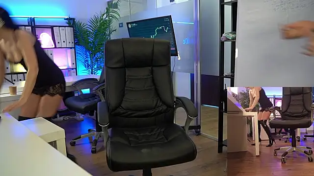 BabesGoWild online show from March 13, 2026, 5:56 am