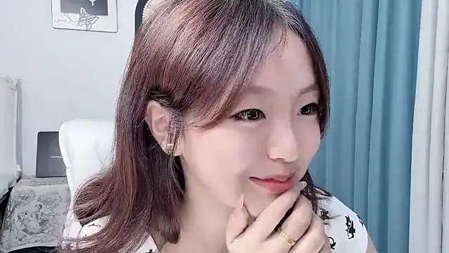 Snapshot of wenwen8888 chatting on July 5, 2026, 4:19 am wenwen8888 online show from July 5, 2026, 4:19 am