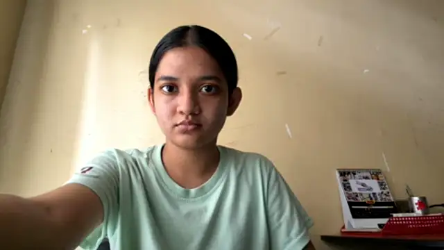 yuna luxy online show from June 12, 2026, 7:39 am