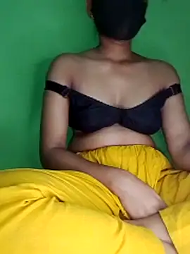 Snapshot of Marineii chatting on June 10, 2026, 5:36 pm Marineii online show from June 10, 2026, 5:36 pm