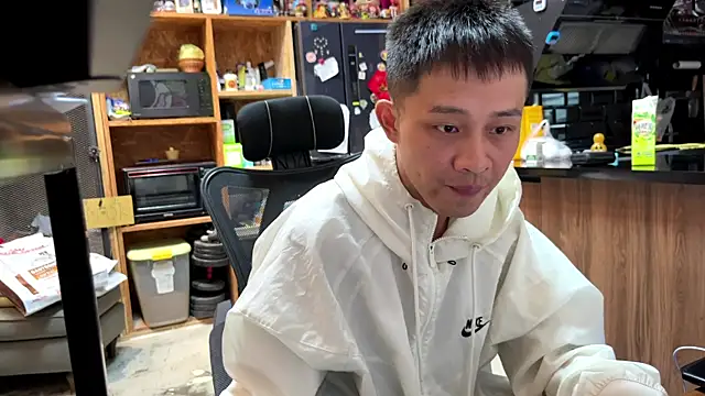 deansu0819 online show from July 21, 2026, 10:55 pm