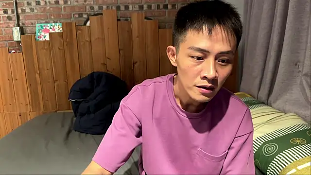 deansu0819 online show from June 12, 2026, 3:32 pm
