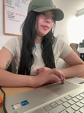 vanellopeFoxx online show from July 24, 2026, 5:09 pm