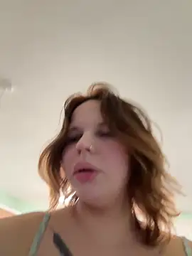 Heavenly-Haven online show from June 11, 2026, 2:53 am