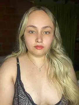 Rositafresitaa online show from June 26, 2026, 1:55 am