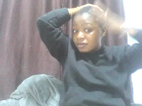 Snapshot of sweett_camillah chatting on June 18, 2026, 11:48 am sweett camillah online show from June 18, 2026, 11:48 am