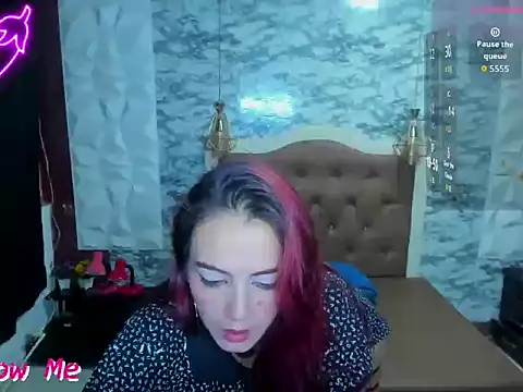 Snapshot of DannaPetitee chatting on July 8, 2026, 12:13 am DannaPetitee online show from July 8, 2026, 12:13 am