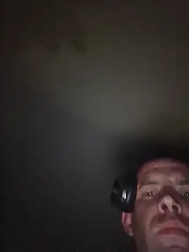 SingingTrunks online show from July 25, 2026, 1:13 am