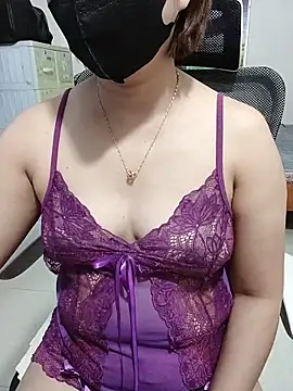 Snapshot of KYE_sexyy chatting on June 9, 2026, 1:06 am KYE sexyy online show from June 9, 2026, 1:06 am