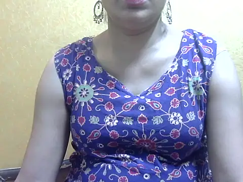 Snapshot of cute_saru_ chatting on June 14, 2026, 4:14 am cute saru online show from June 14, 2026, 4:14 am