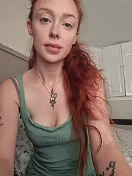 Snapshot of Ember_Starr chatting on July 20, 2026, 7:49 am Ember Starr online show from July 20, 2026, 7:49 am