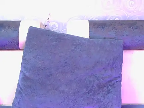 cute-iraa online show from July 19, 2026, 5:05 am