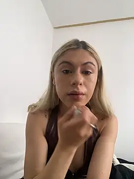 Lia-firee online show from July 11, 2026, 8:09 pm