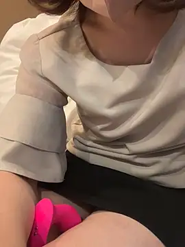 sioririri online show from June 12, 2026, 7:39 am