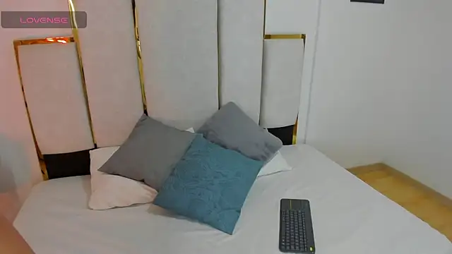 LiamBastien online show from June 19, 2026, 3:45 am
